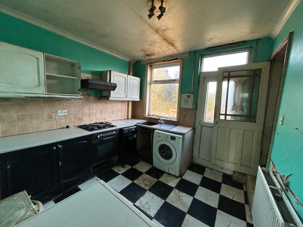 9 Alfred Street, Royston, Barnsley S71 4DP photo 3