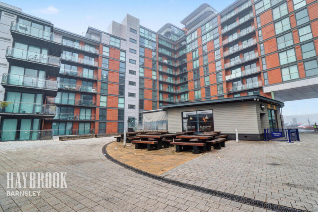 1-bed flat on Fitzwilliam Street, Barnsley, £60,000