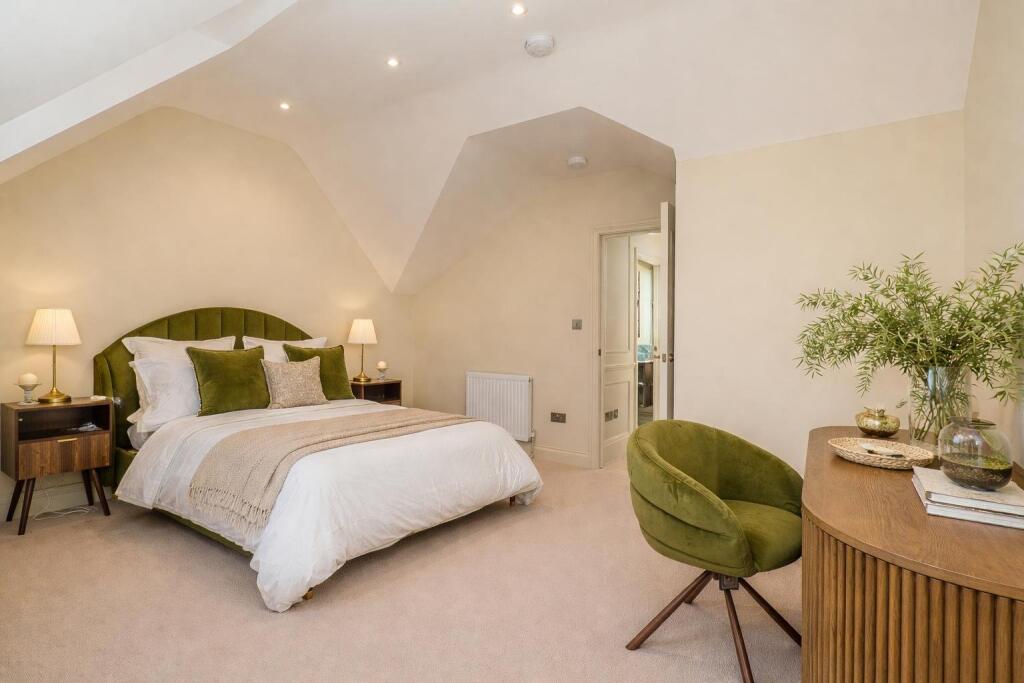 House in London - More