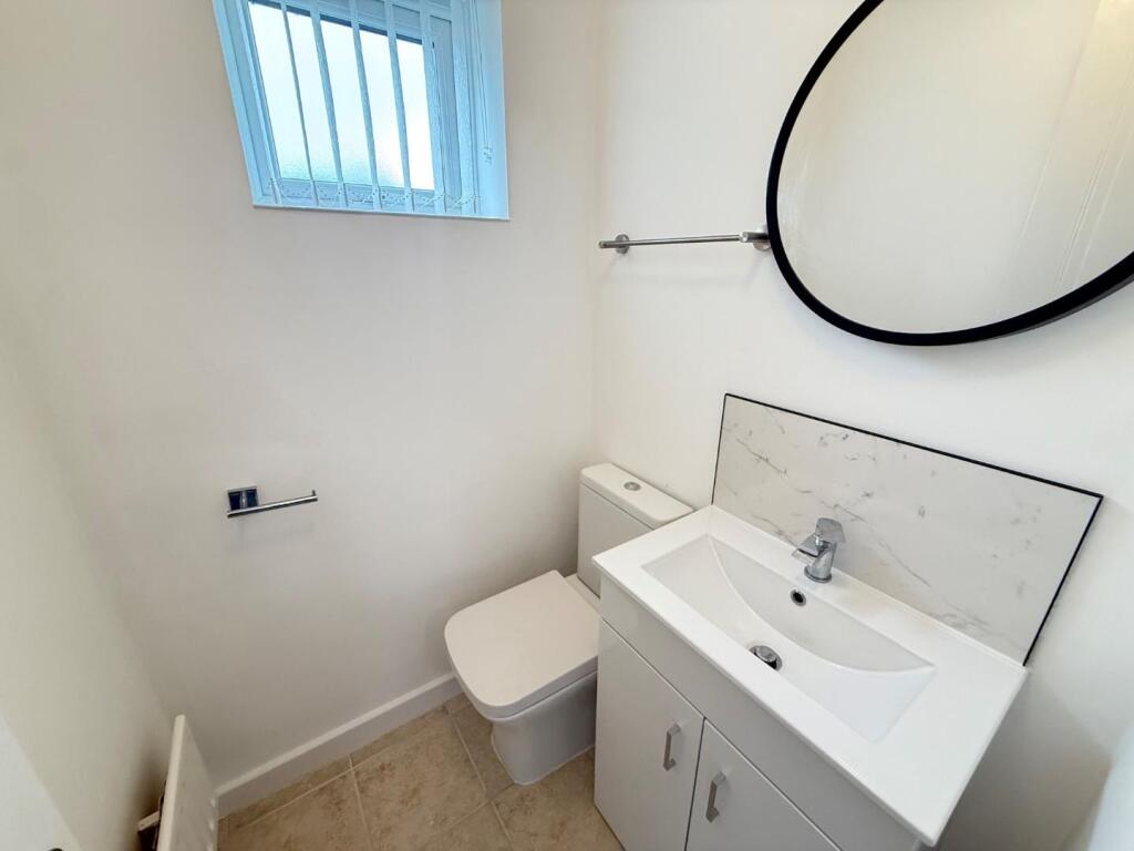 House in West Suffolk, Mildenhall - More