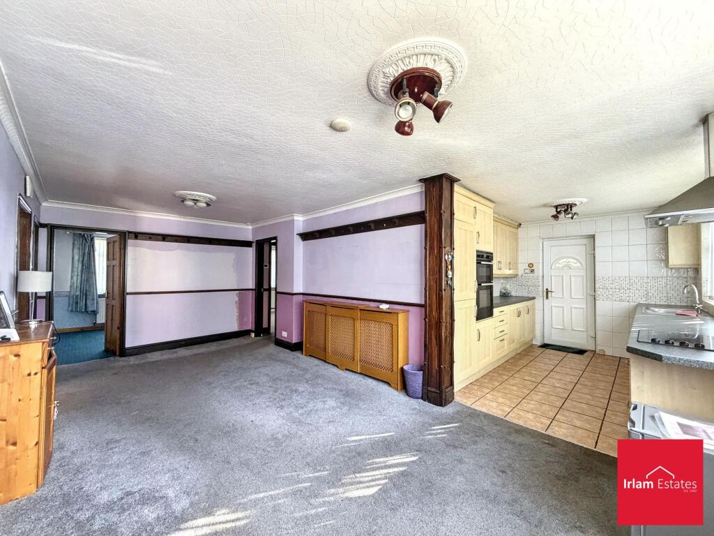 House in Salford, Greater Manchester - View 4