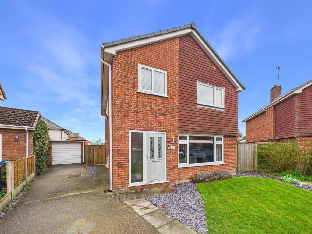 Main image of property: Kingfisher Close, Farndon, Chester