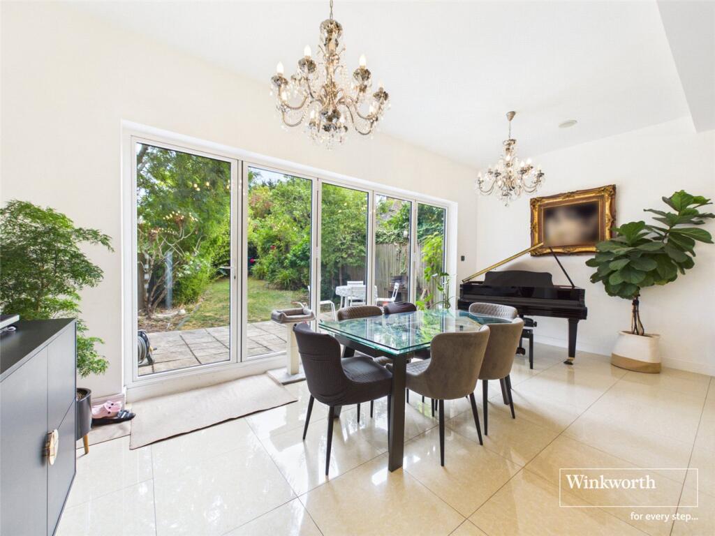 House in London, The Hyde, Hendon Central - View 5
