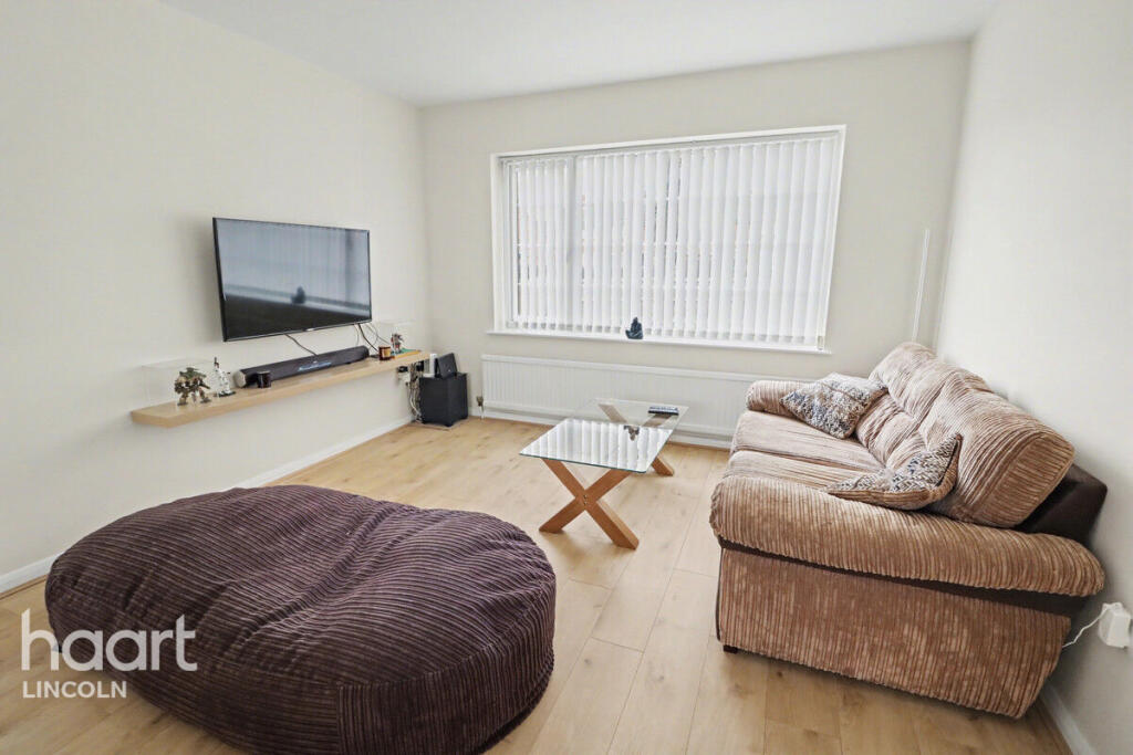 Birchwood Avenue, Lincoln photo 3