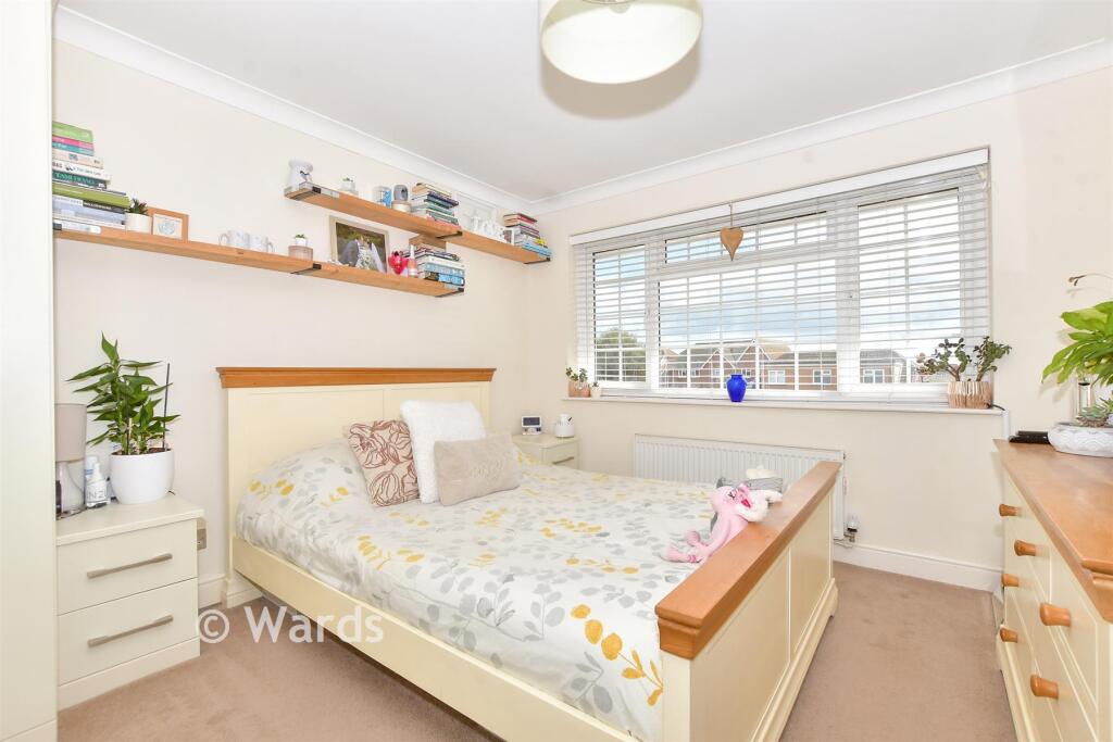 House in Tonbridge - More