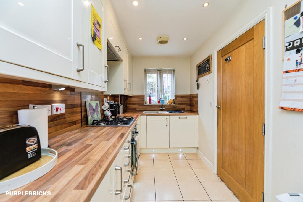 House in Rotherham, South Yorkshire - View 3