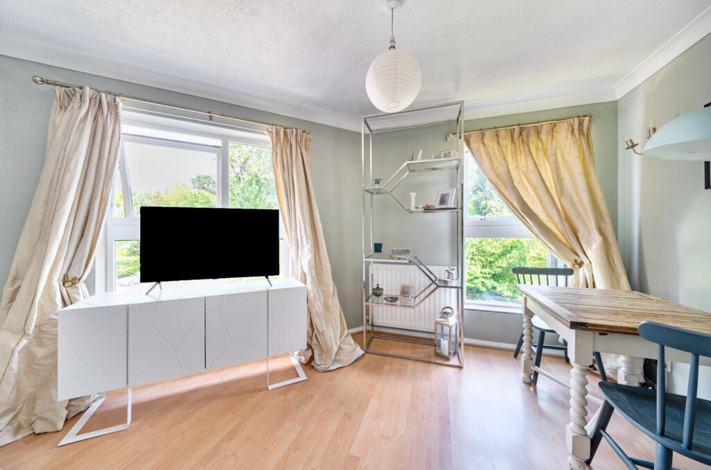 Apartment in Waverley, Godalming - View 4