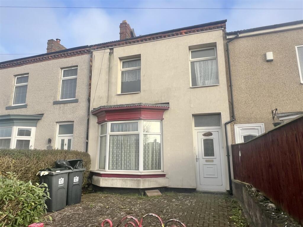 3-bed terraced on North Road, Darlington, £90,000