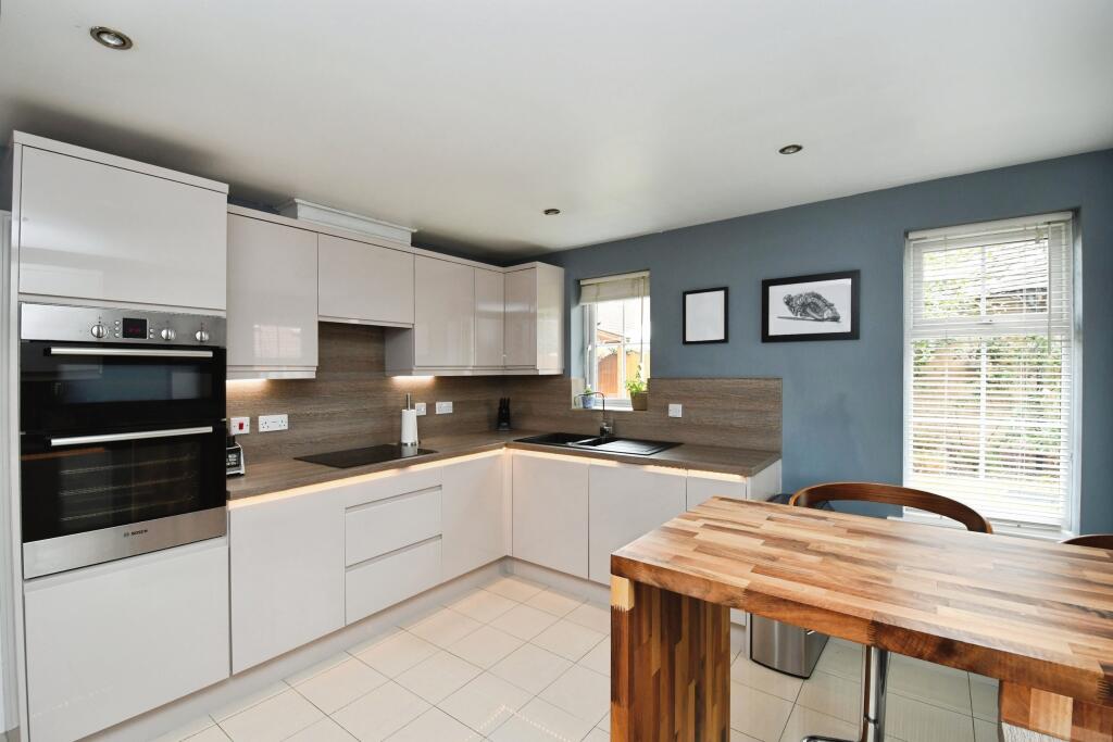 Leveret Chase, Witham St Hughs, LN6 photo 4