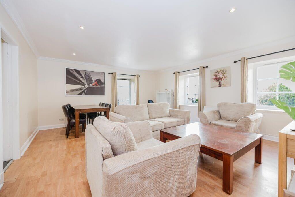 Main image of property: 0416L Caledonian Crescent, Edinburgh, EH11 2AT