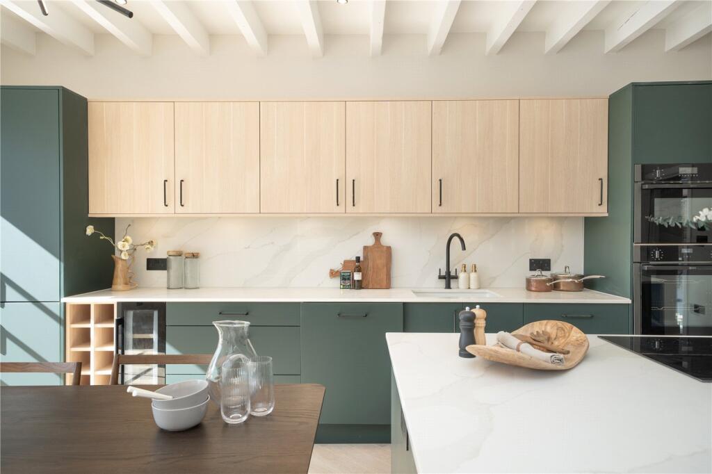House in London - View 3