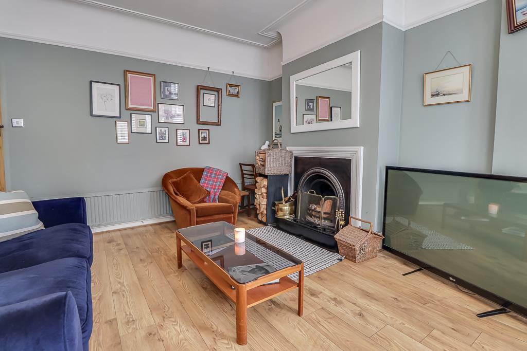 Fairmead Avenue, Westcliff-on-Sea photo 3