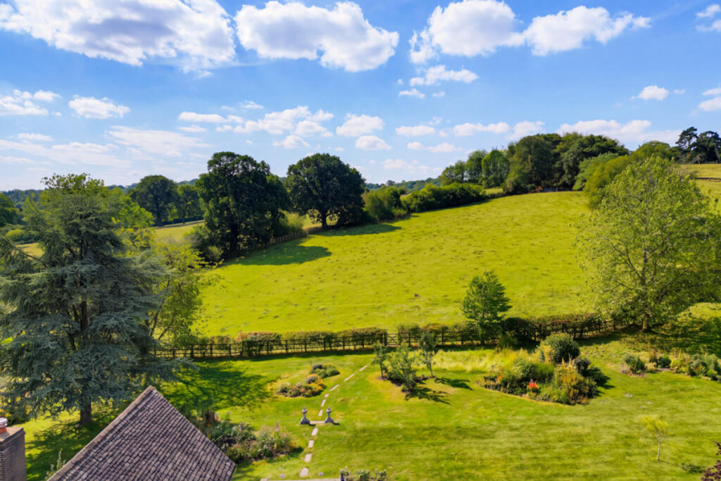 House in Leicester - More