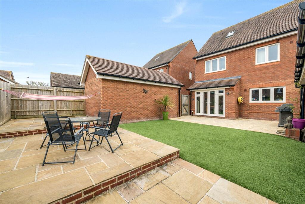 Wades Crescent, Nursling, Southampton, Hampshire, SO16 photo 3