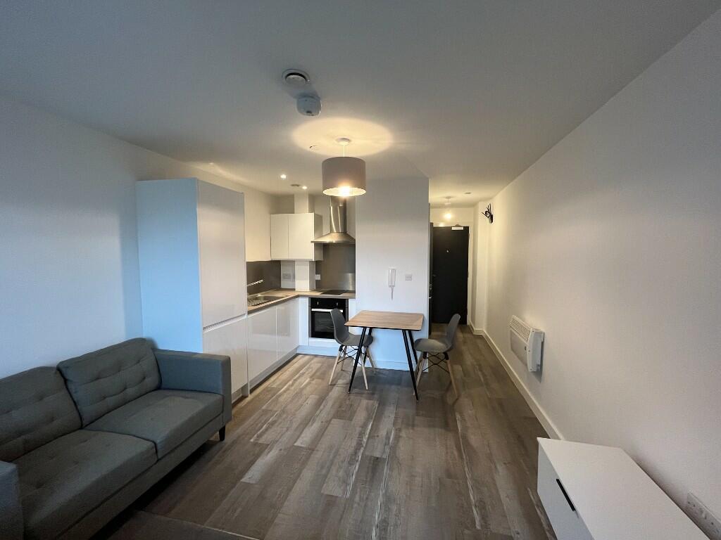 Studio studio on Kinetic, Talbot Road, Manchester, Greater Manchester, M16, £95,000