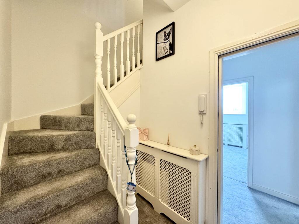 Apartment in Warrington - More