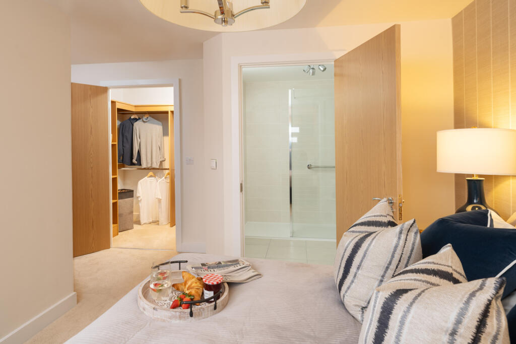 Apartment in Dorchester, Dorset - View 5