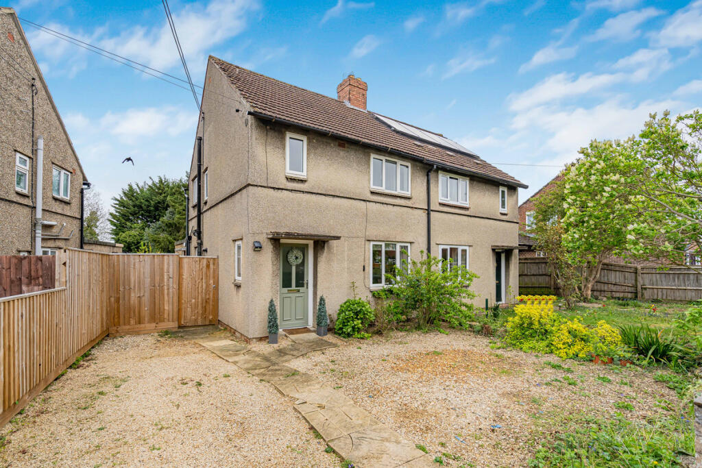 Main image of property: Marlborough Avenue, Kidlington, OX5