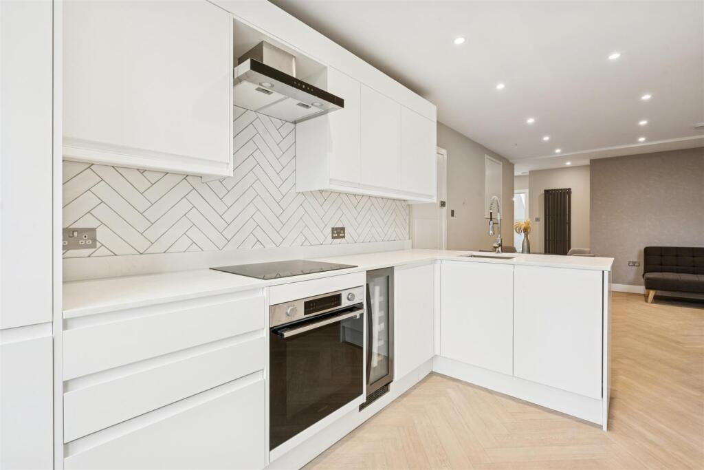 Apartment in London, Tooting Graveney, Summerstown - View 4