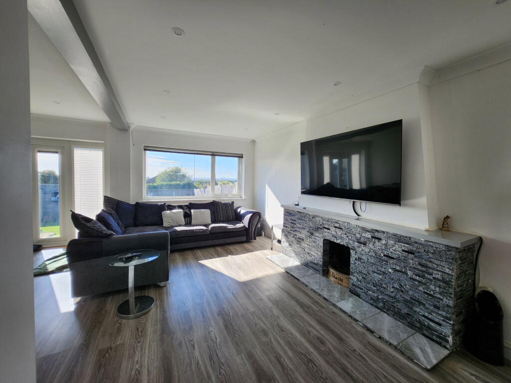 House in Canterbury - View 3