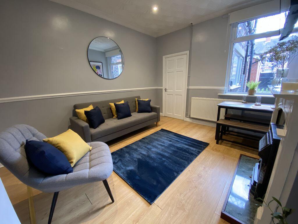 House in Stoke-on-Trent - View 2