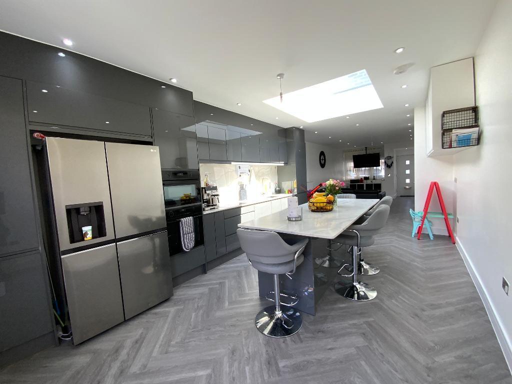 Main image of property: Elm Park Avenue, Elm Park, Hornchurch, Essex, RM12 4RZ