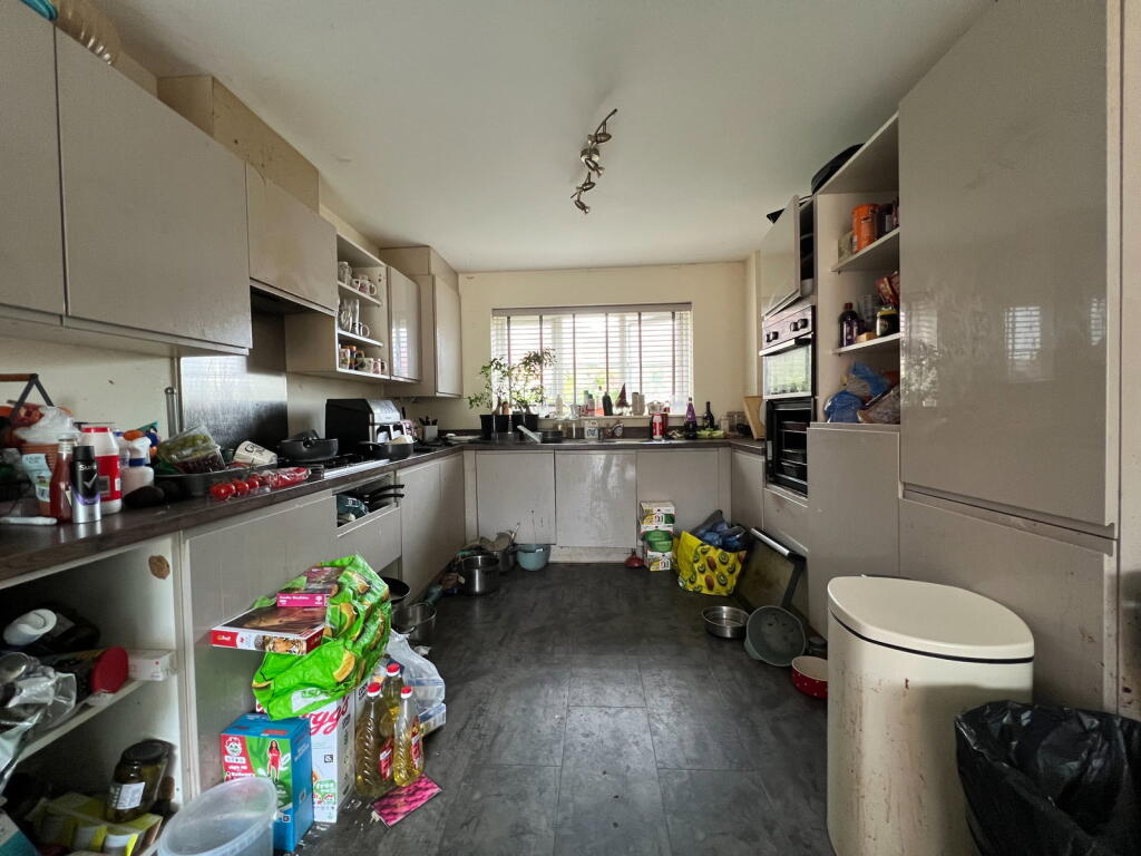 Centurion Drive, Kempsey, Worcester, Worcestershire, WR5 - Widok 3