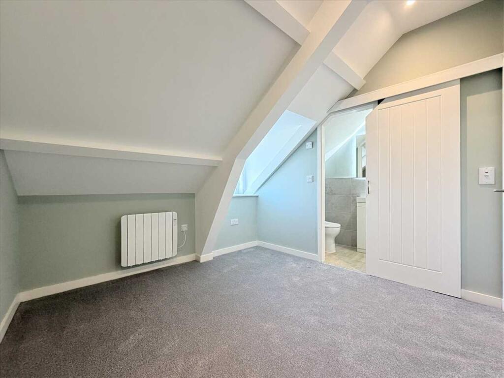 Apartment in Plymouth - View 4
