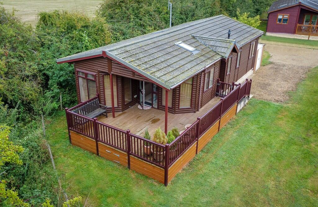 2-bed caravan on Brooklands Farm, Alderton, Tewkesbury GL20, £110,000