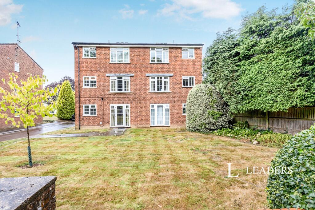 Main image of property: Ravenscroft Court, North Parade, RH12