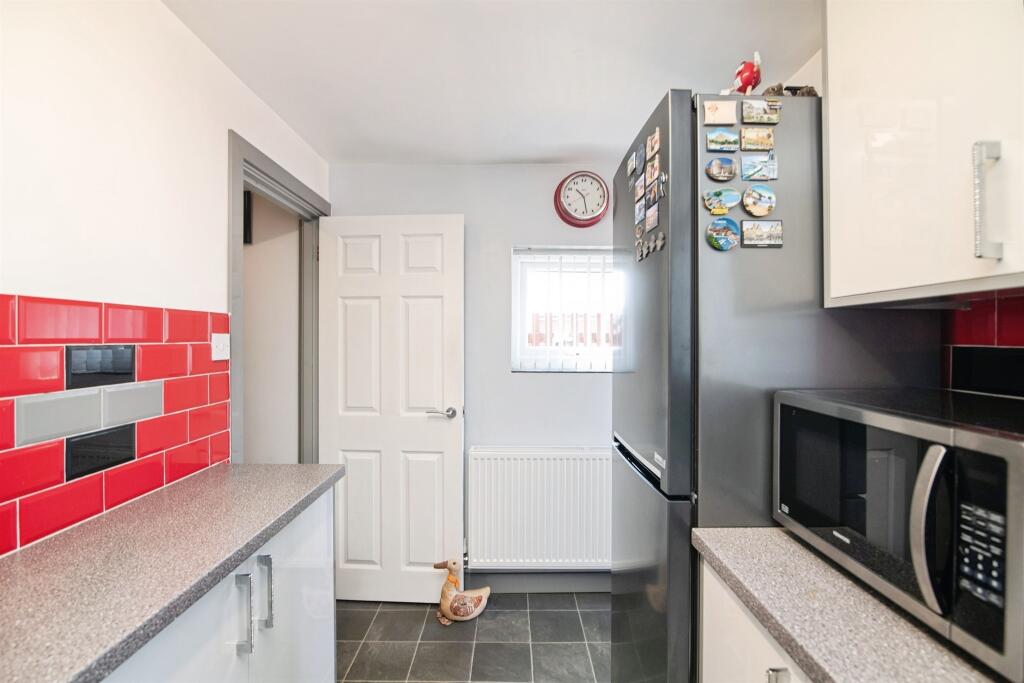 House in Sandwell, West Midlands - View 3