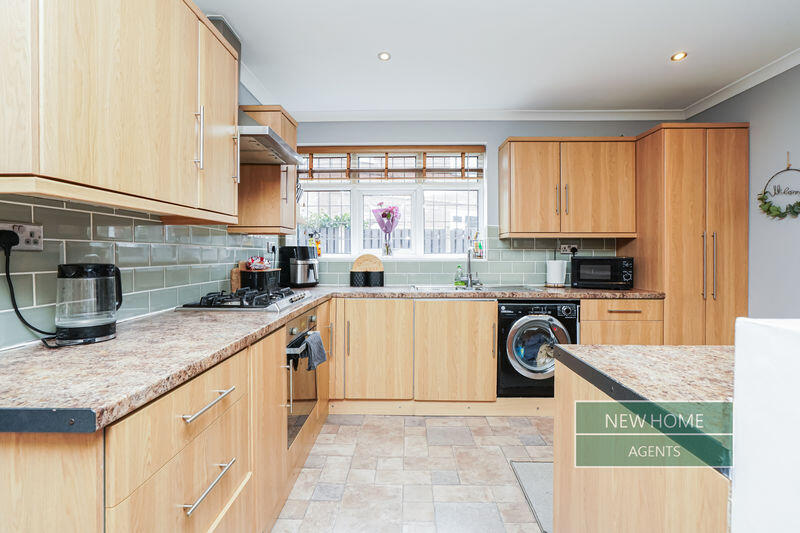 House in Wakefield - View 4