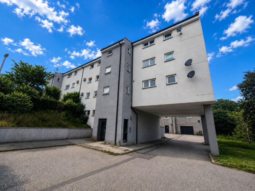 Main image of property: 840 Great Northern Road, Aberdeen, Aberdeenshire, AB24 2BP