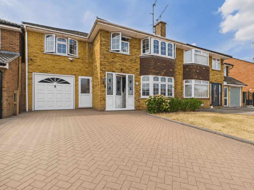 Main image of property: CALDBECK DRIVE, WOODLEY, RG5