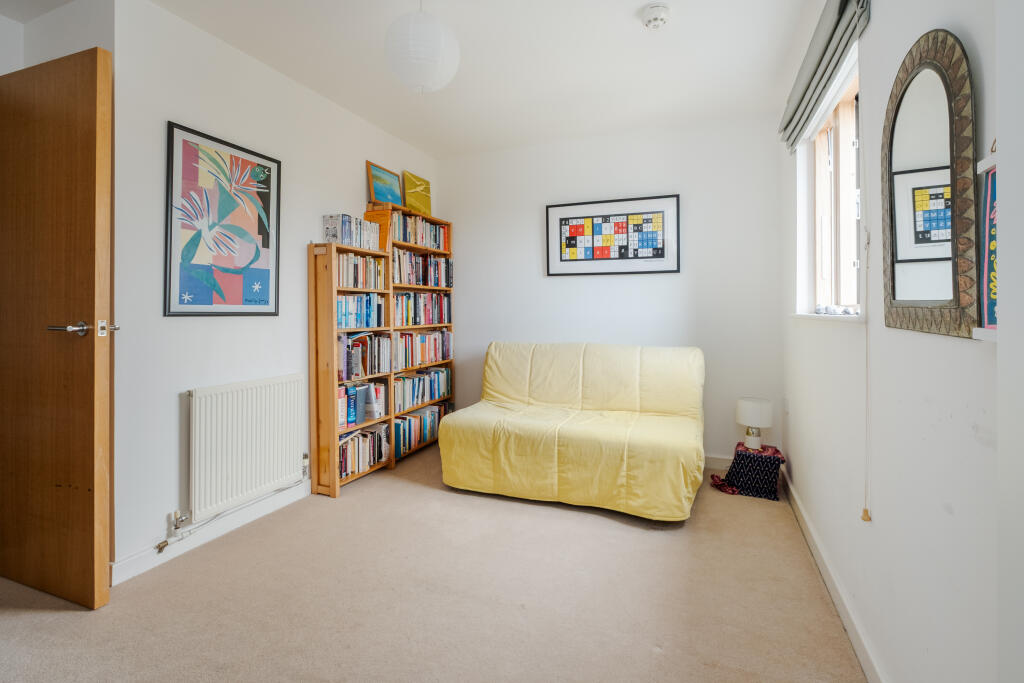 Apartment in London - View 5