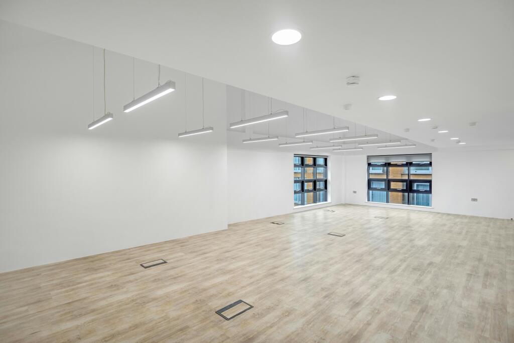 02-51c786541-TSP-JJ-UNIT 3, 15 BLUE LION PLACE SE1-19.jpg