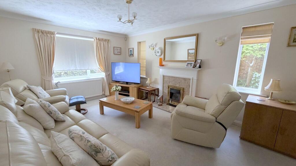 House in Eastbourne, Friday Street - View 3