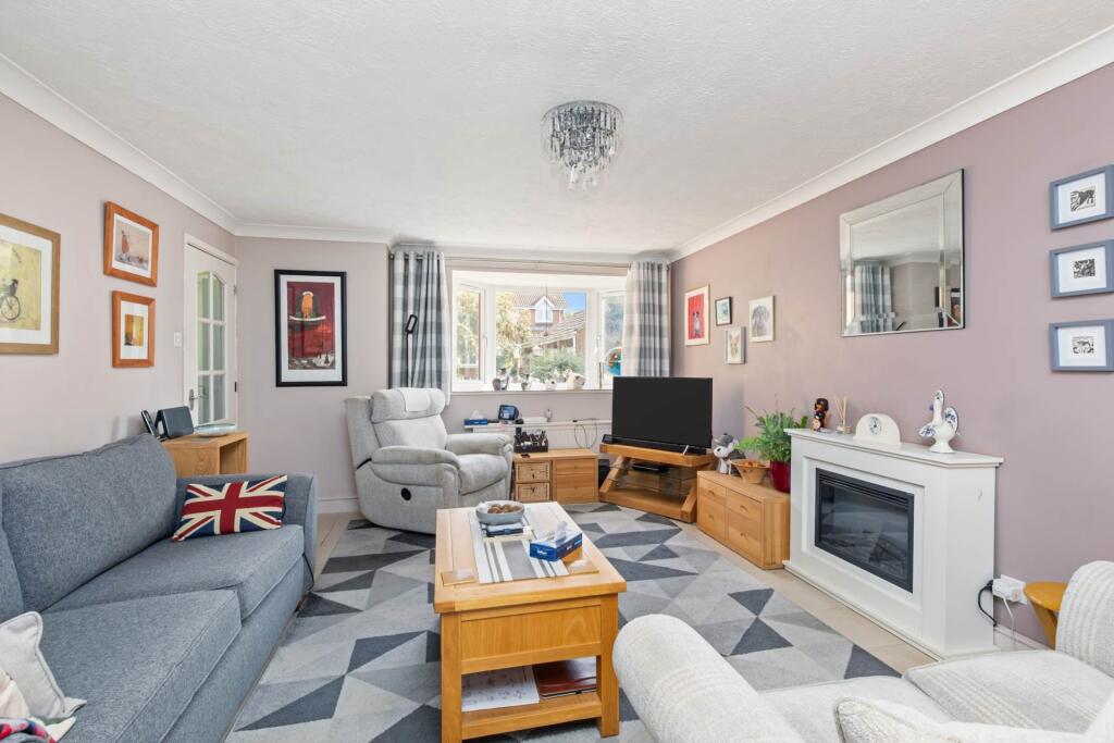 House in Worthing, Durrington - View 2