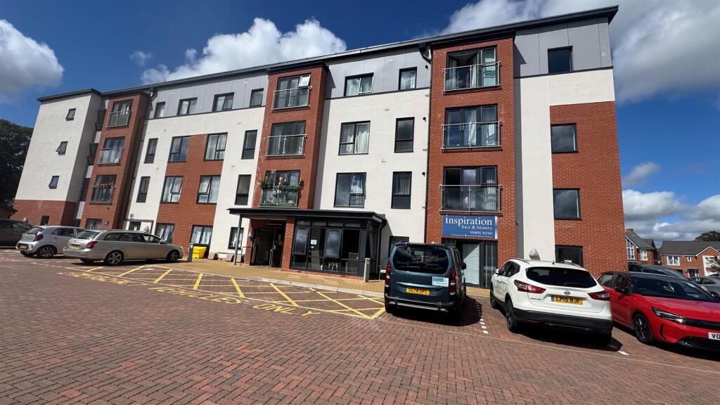 Main image of property: Crookbarrow View, Worcester