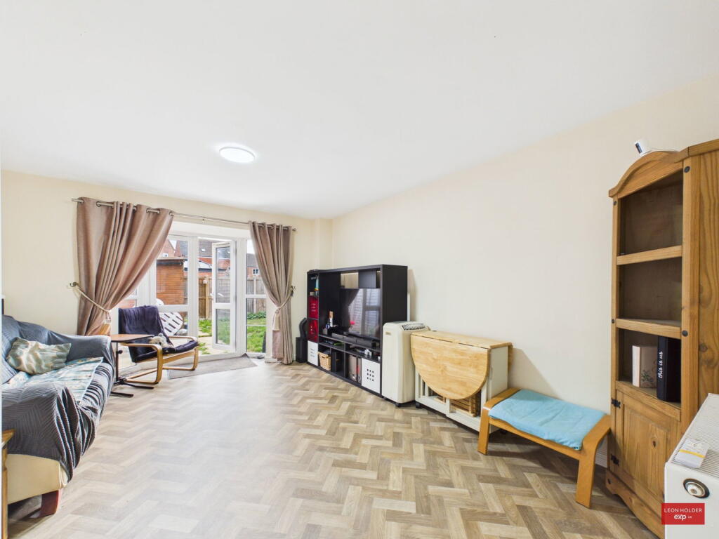House in Gloucester, Quedgeley - View 5