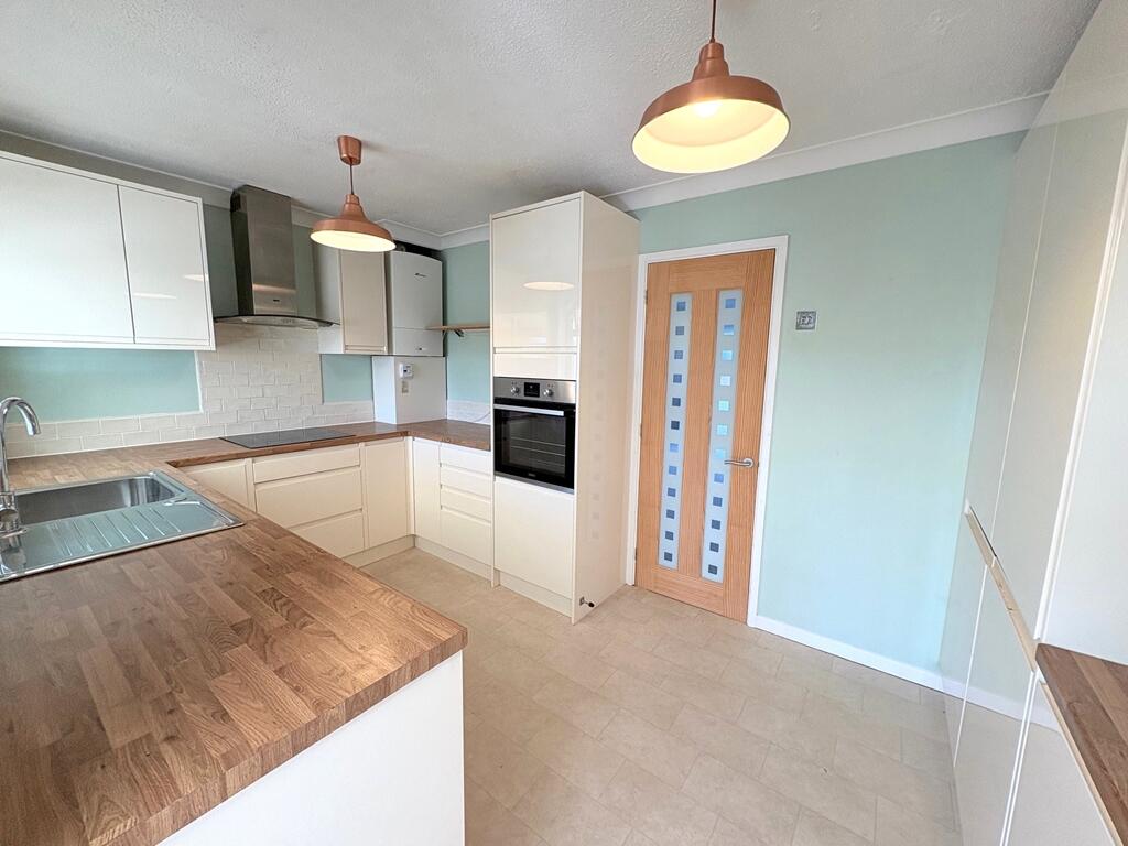 15, Mount Close, Honiton photo 2