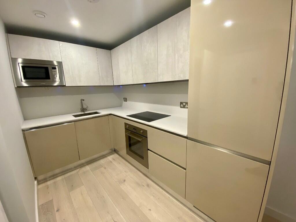 Main image of property: Wokingham Road, Bracknell, Berkshire, RG42