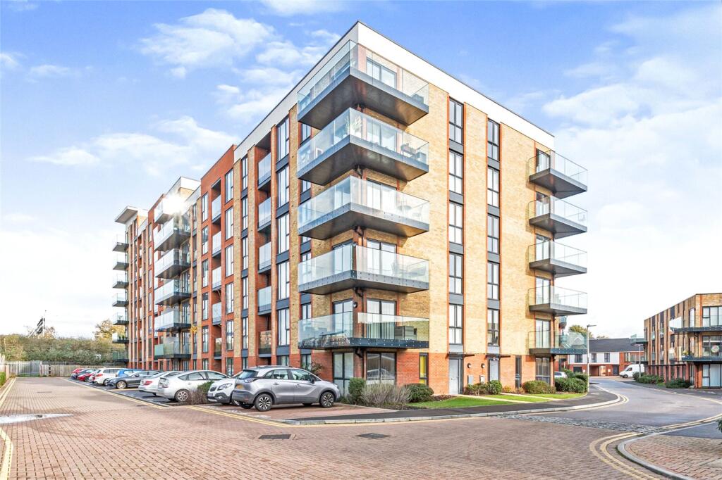 Main image of property: Oscar Wilde Road, Reading