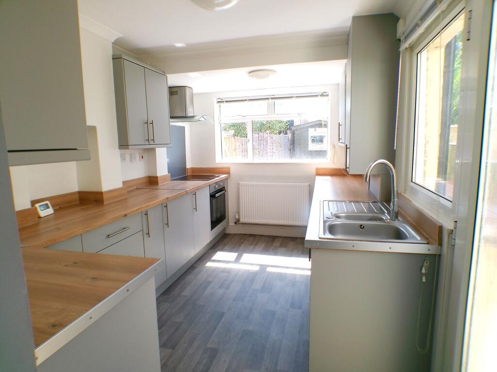 House in Guildford - View 4