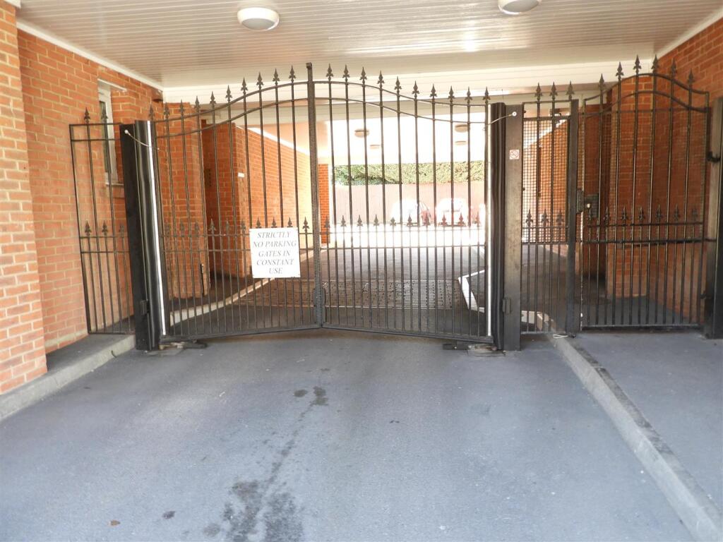 Property photo 11