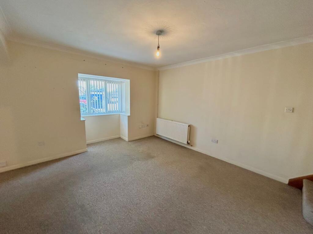 House in Kinson, East Howe, Bournemouth - View 5