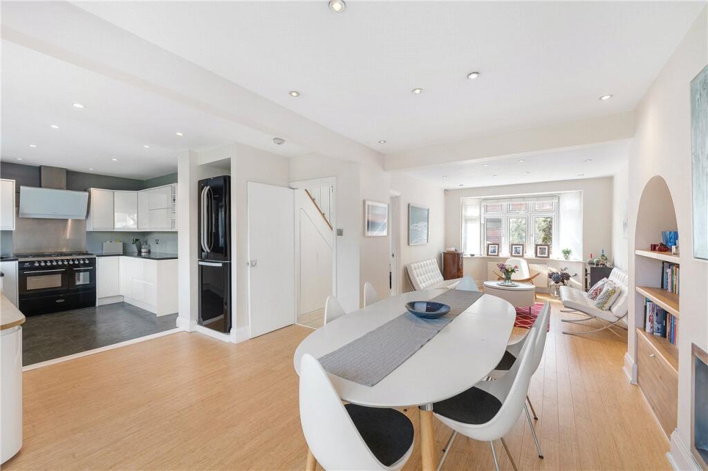 Main image of property: Rosendale Road, London, SE21