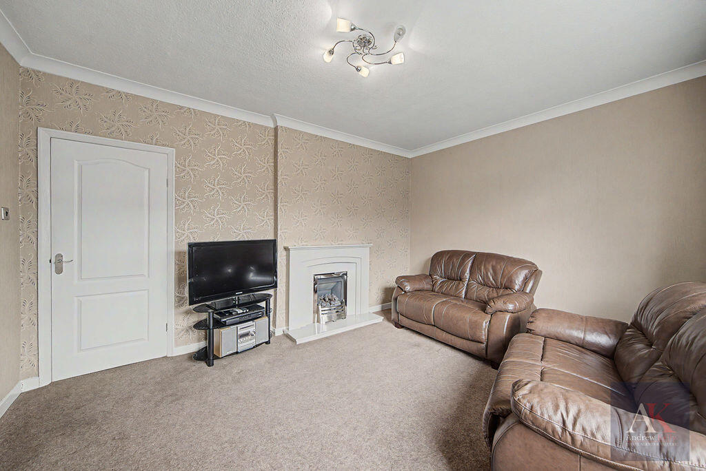 Willows Lane, Firgrove OL16 4BQ photo 2