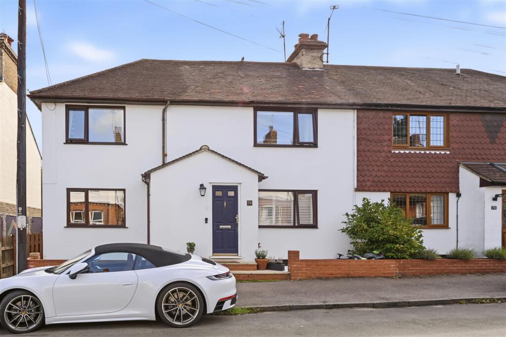 Main image of property: Coleswood Road, Harpenden