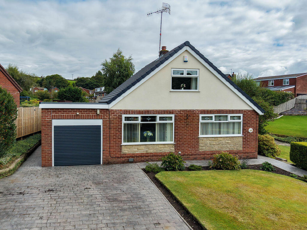Main image of property: The Hedgerows, Whitworth, OL12 8AW